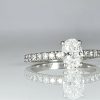 Oval Solitaire